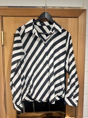 Club Monaco Silk-Cotton Striped Blouse | Size M | Black & White